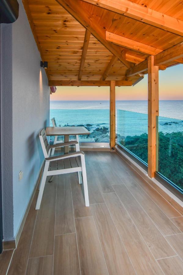 Athos Veranda Sarti Exteriör bild